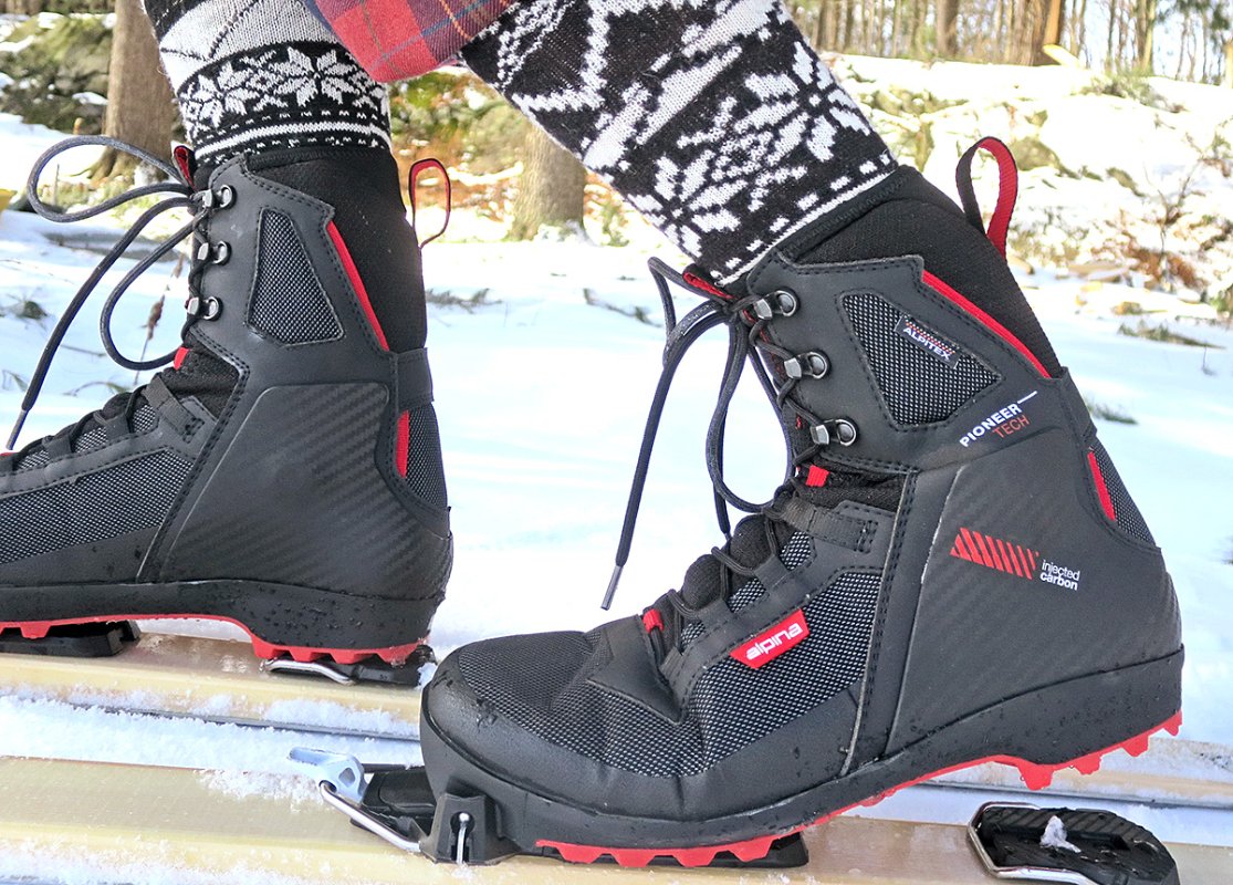 Alpina Pioneer Tech XP ski boot 2.jpg